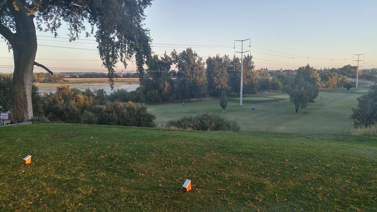 River Oaks Gc (Ceres) logo